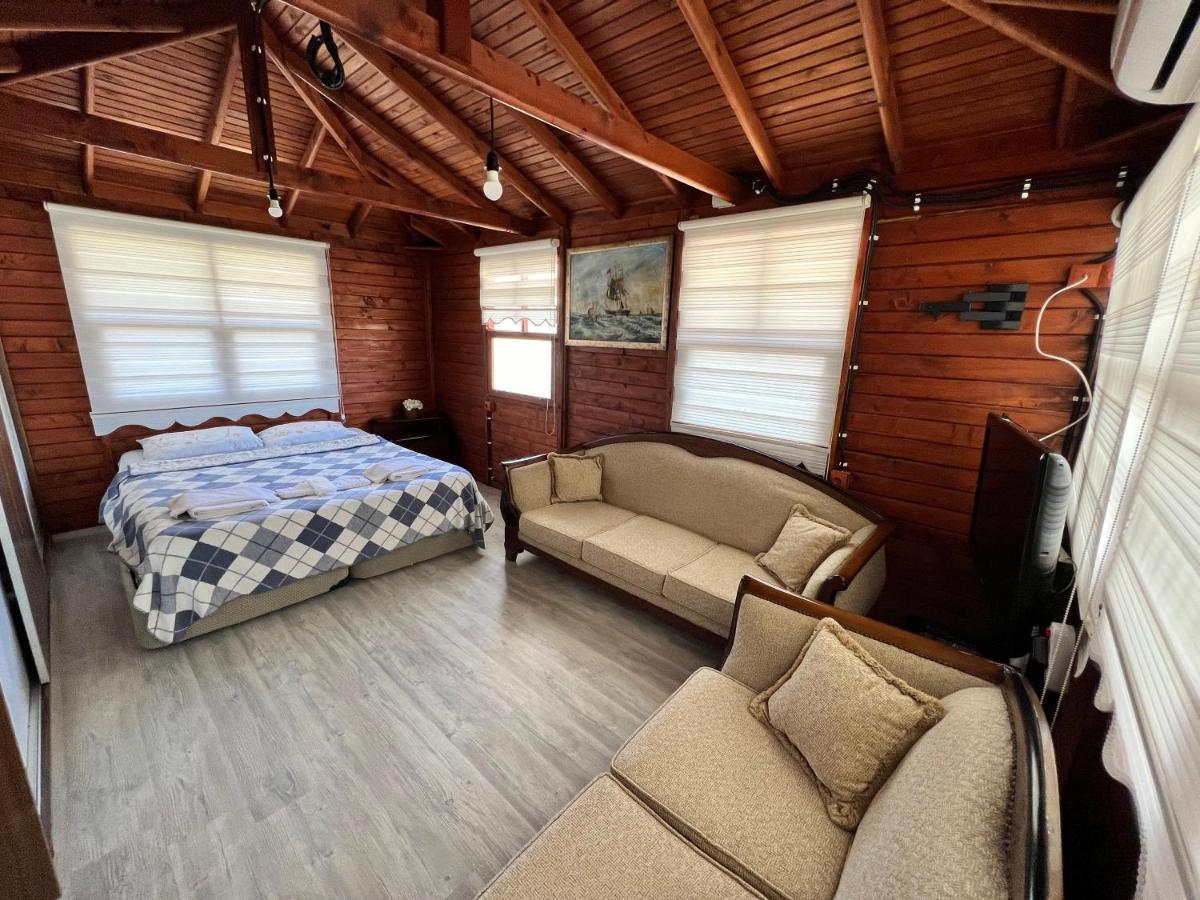 Giritli Rum Meyhanesi & Butik Otel Карабурун Экстерьер фото