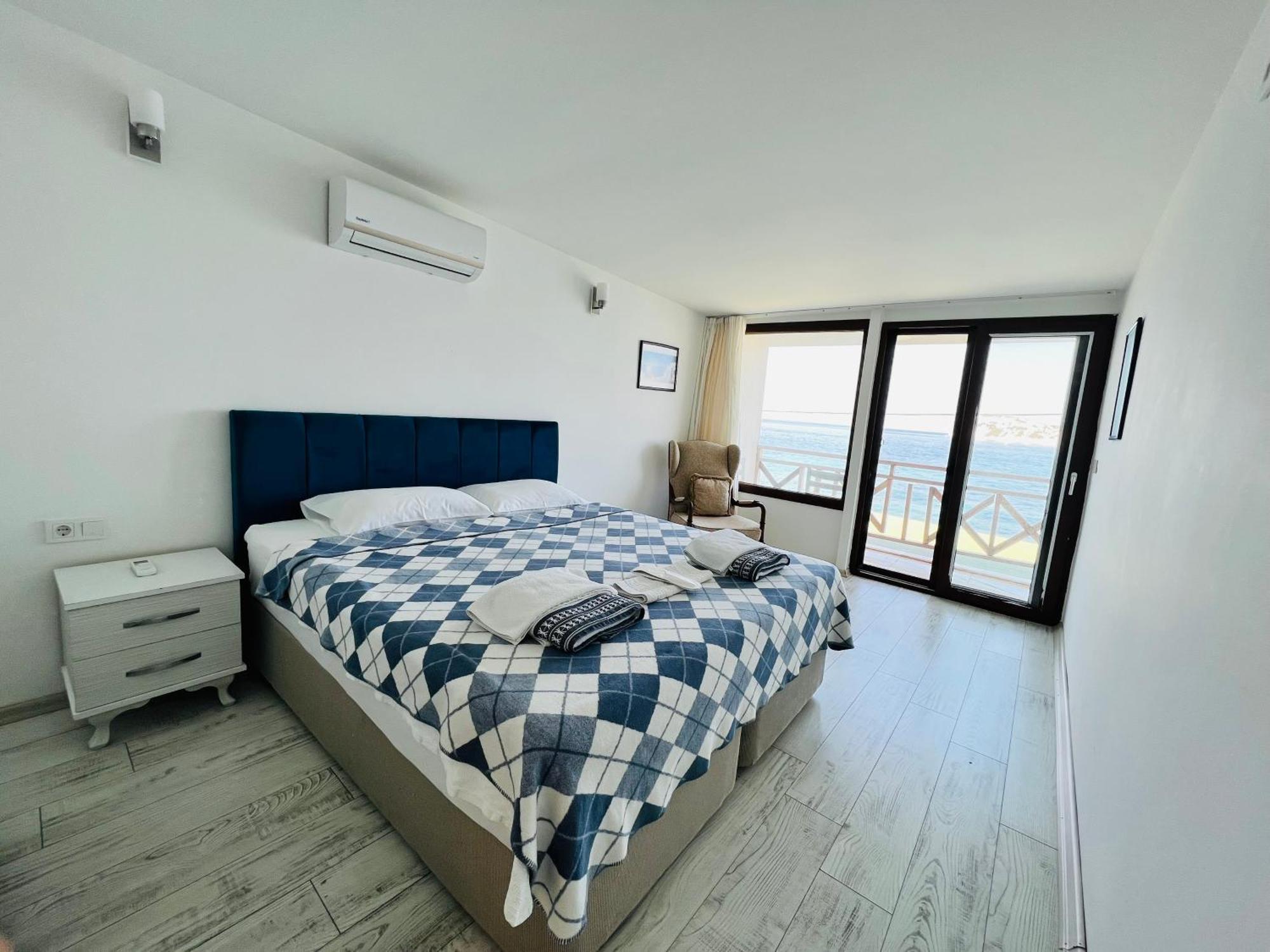 Giritli Rum Meyhanesi & Butik Otel Карабурун Экстерьер фото